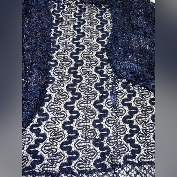 Women's Navy Blue & Gold Thread Fringed Shawl Scarf Cover - Picture 4 of 6